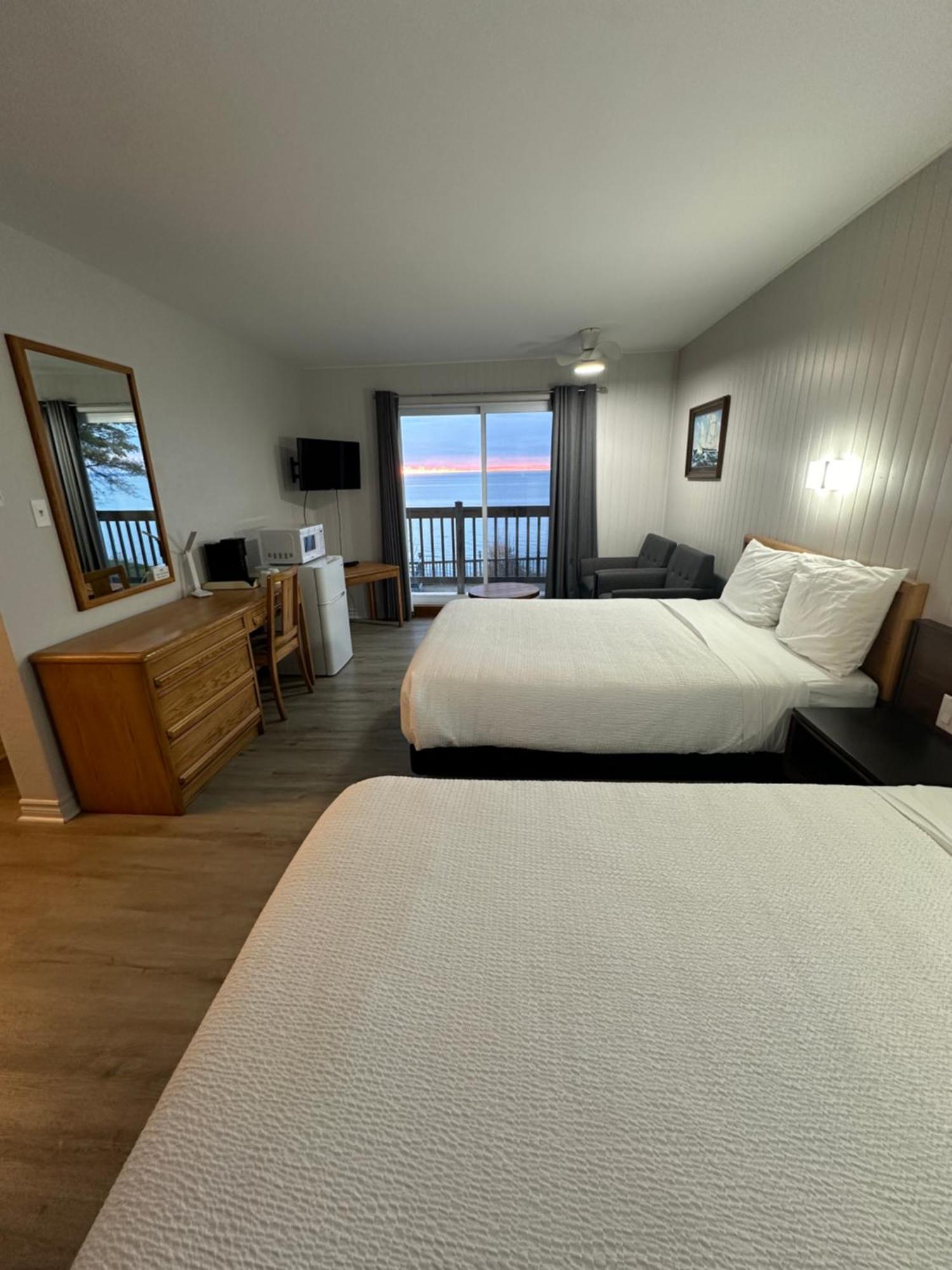 Motel Carleton Sur Mer Buitenkant foto