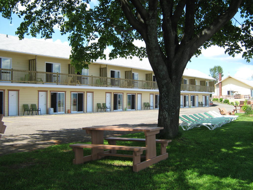 Motel Carleton Sur Mer Buitenkant foto